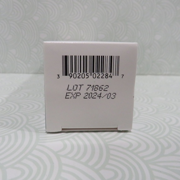 ELTAMD SKINCARE💥 UV FACIAL SPF 30+ CREAMY AND HYDRATING FACIAL SUNSCREEN 3 OZ💥 - Picture 4 of 8